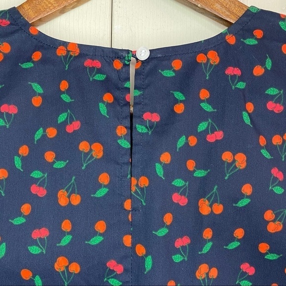 1901 New Without Tags Navy Tossed Cherry Side Button Poplin Tank Top - Picture 8 of 9